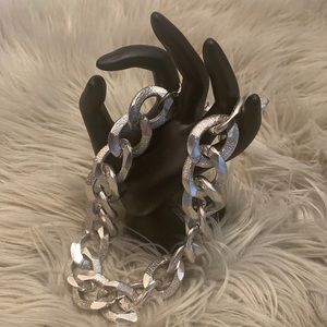 🤍🤍GORGEOUS CHUNKY SILVER TONE STATEMENT NECKLACE🤍🤍